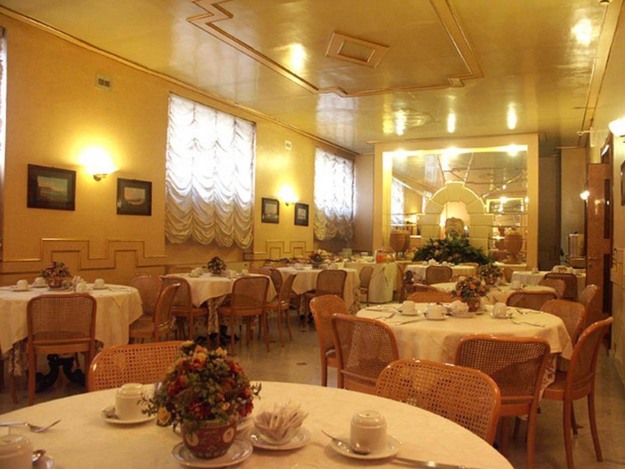 Hotel Nuovo Rebecchino Nápoles Restaurante foto